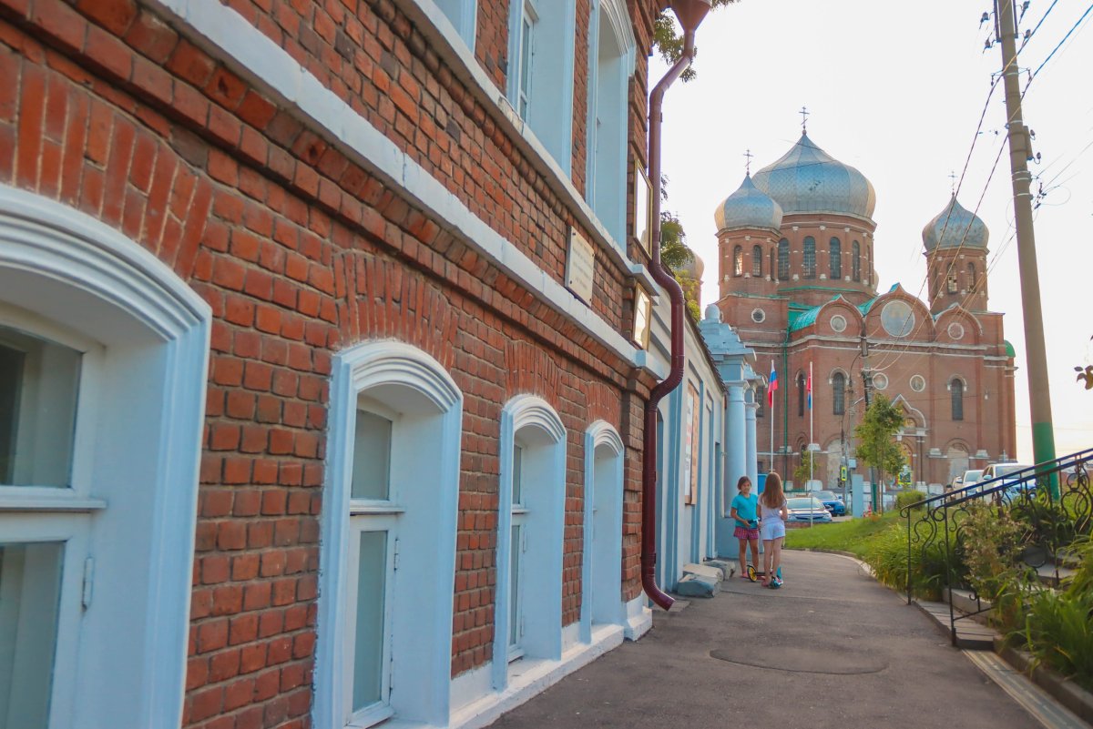 Магазины одежды в Мичуринске Тамбовской области