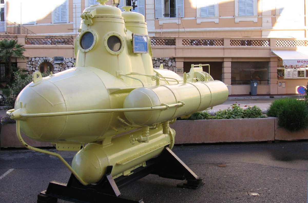 Первый Батискаф в мире