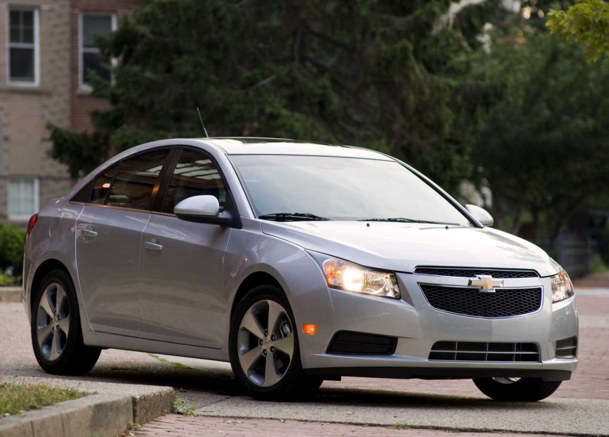 Chevrolet Cruze седан