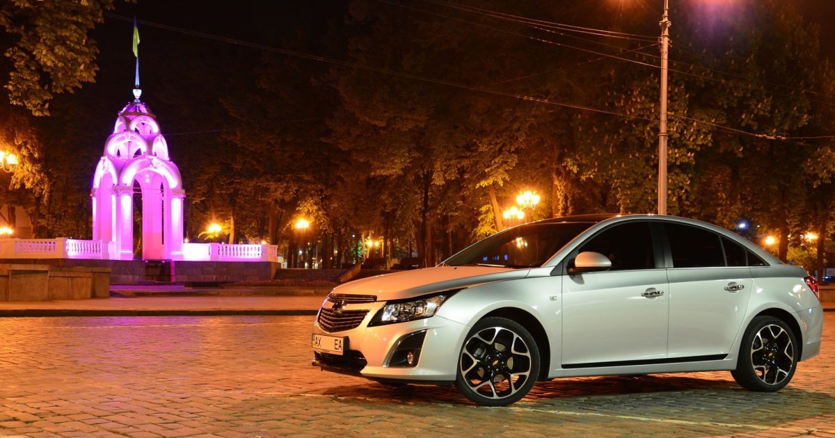 Chevrolet Cruze 2012 седан