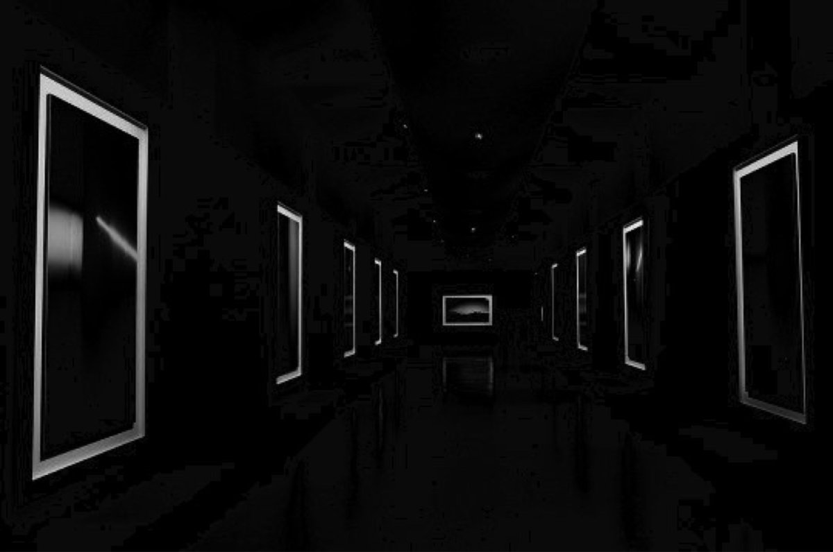 Черный квадрат фон