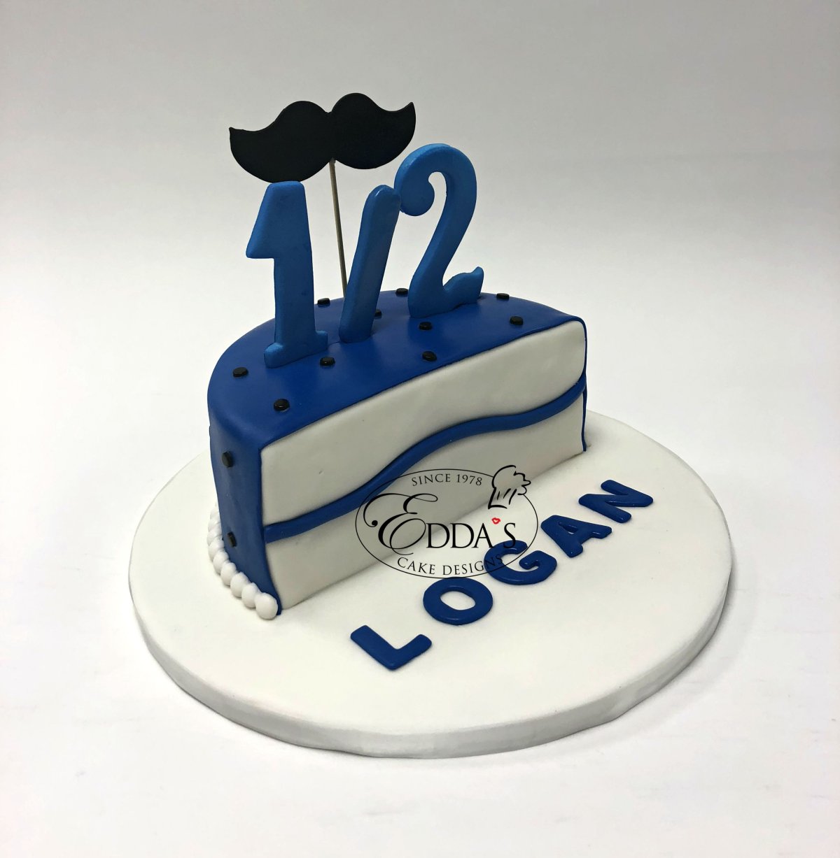 Зарина маленькая девушка