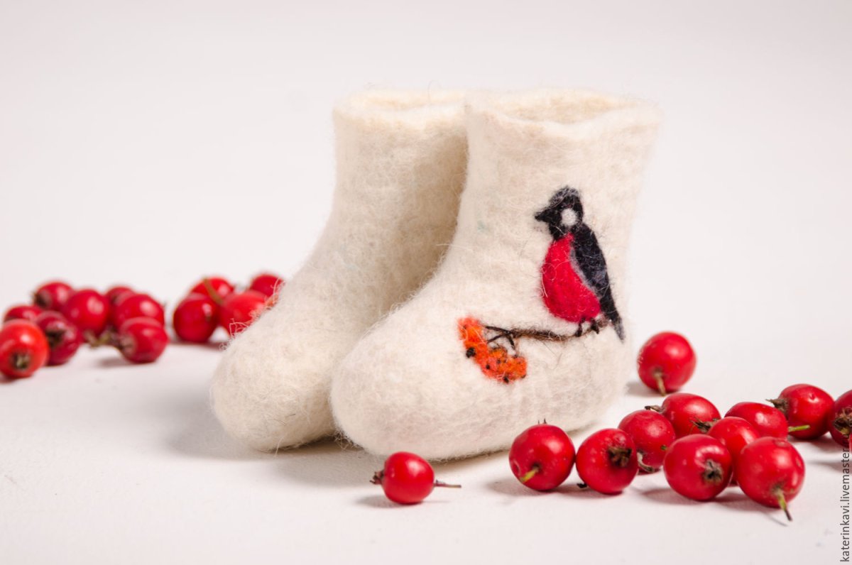 Елка в валенках