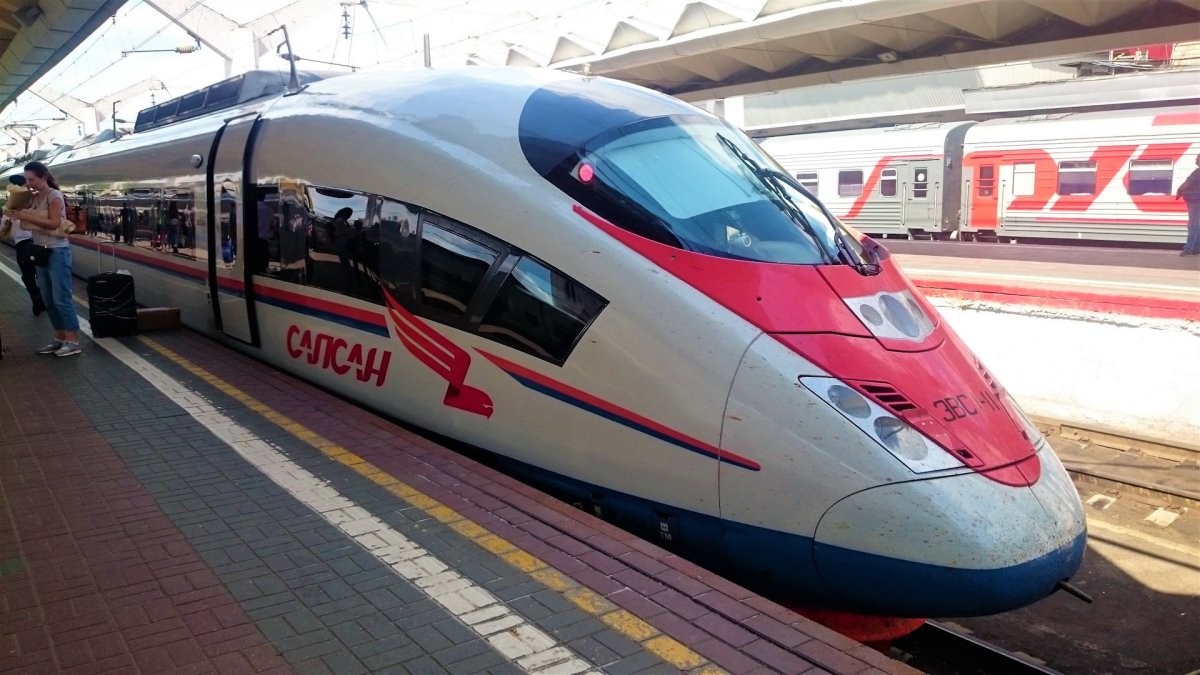 Скоростной поезд Сапсан