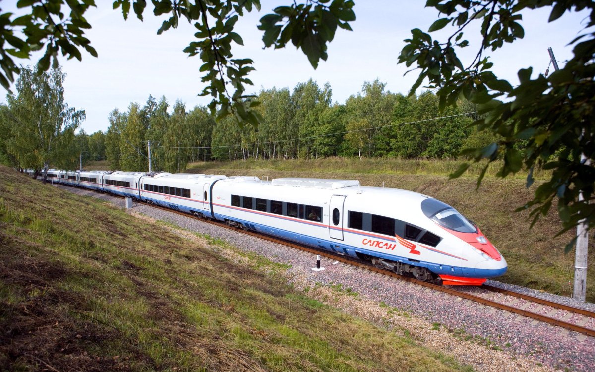 Поезд Москва