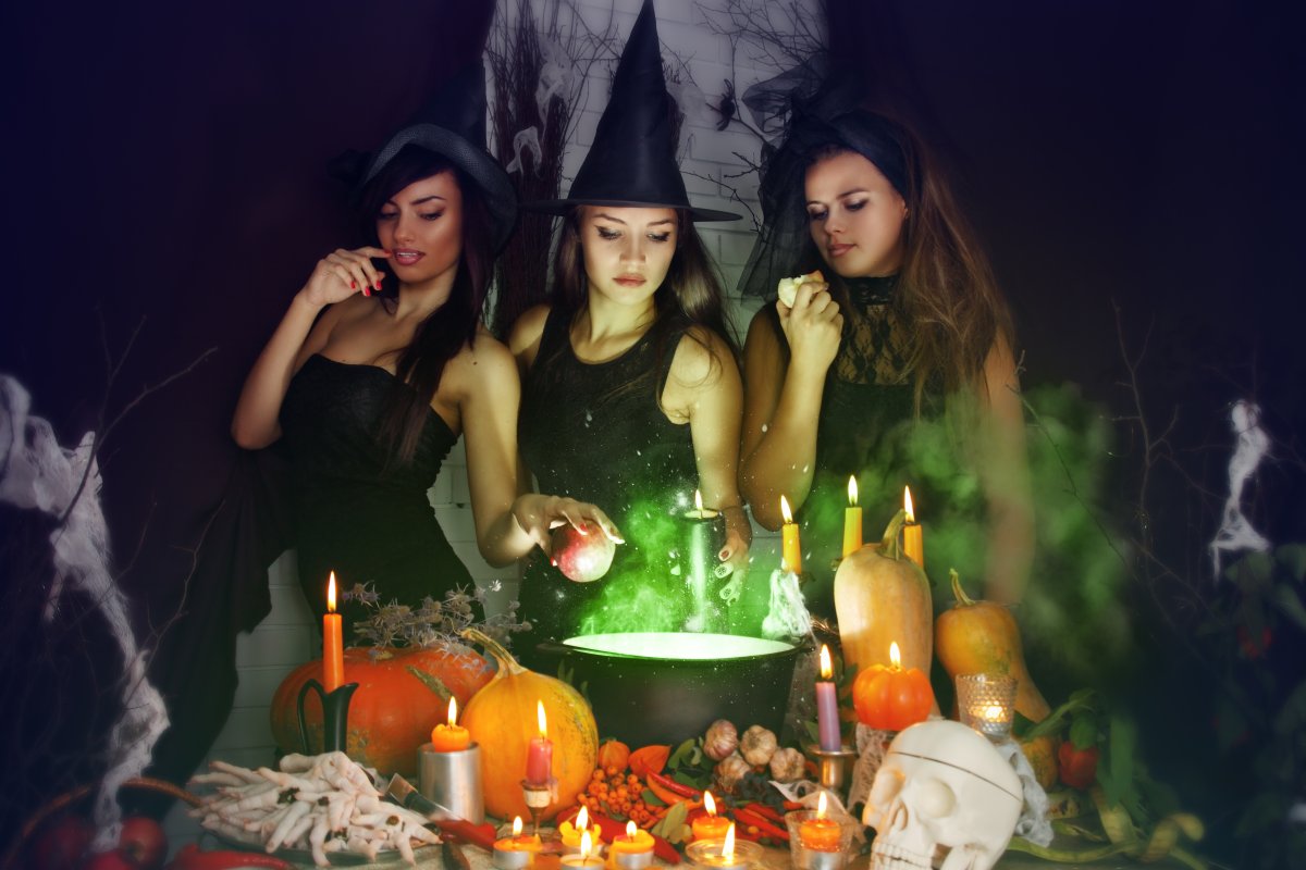 Ведьмы Ковен Ровена