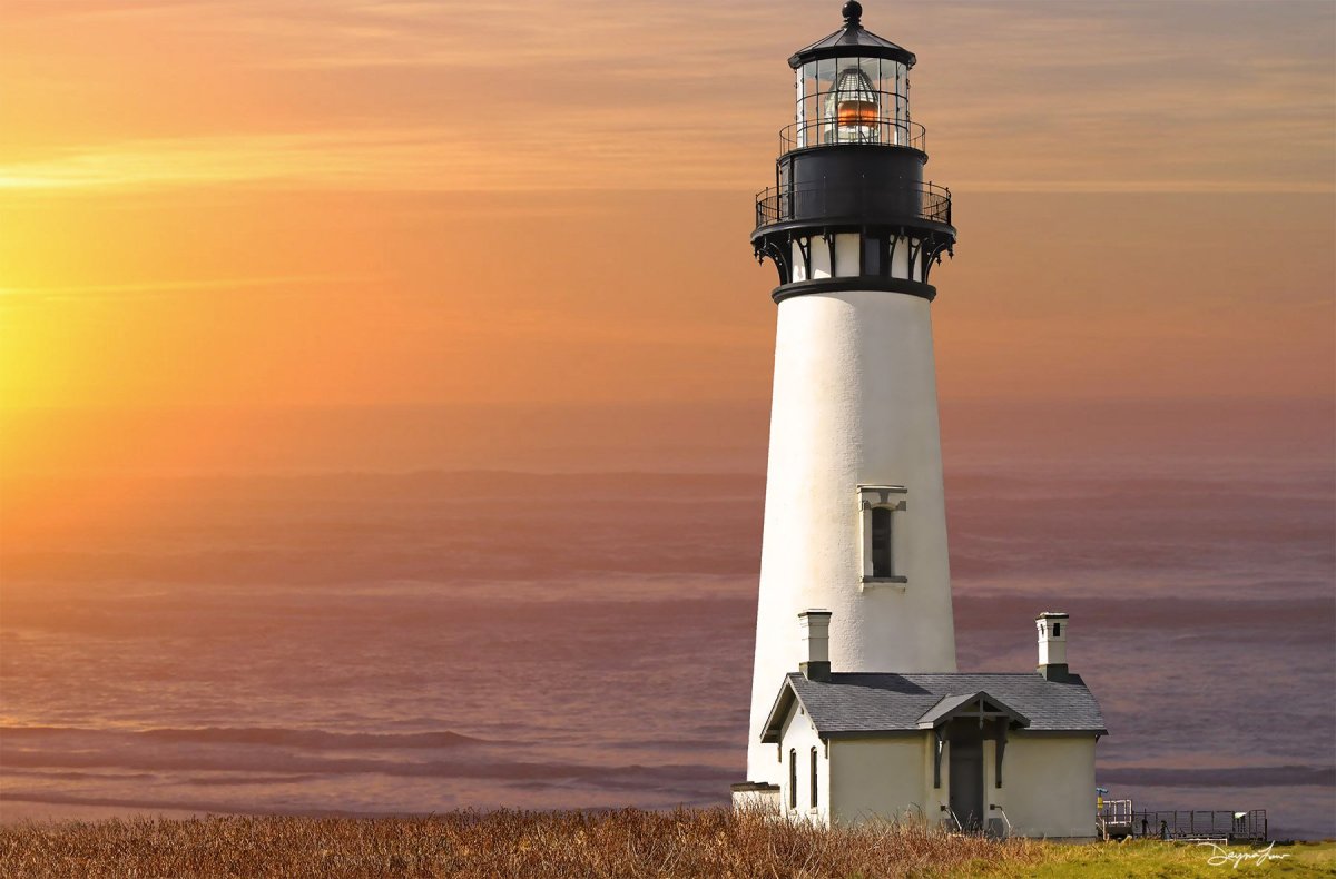 Маяк в Ньюпорте штат Орегон