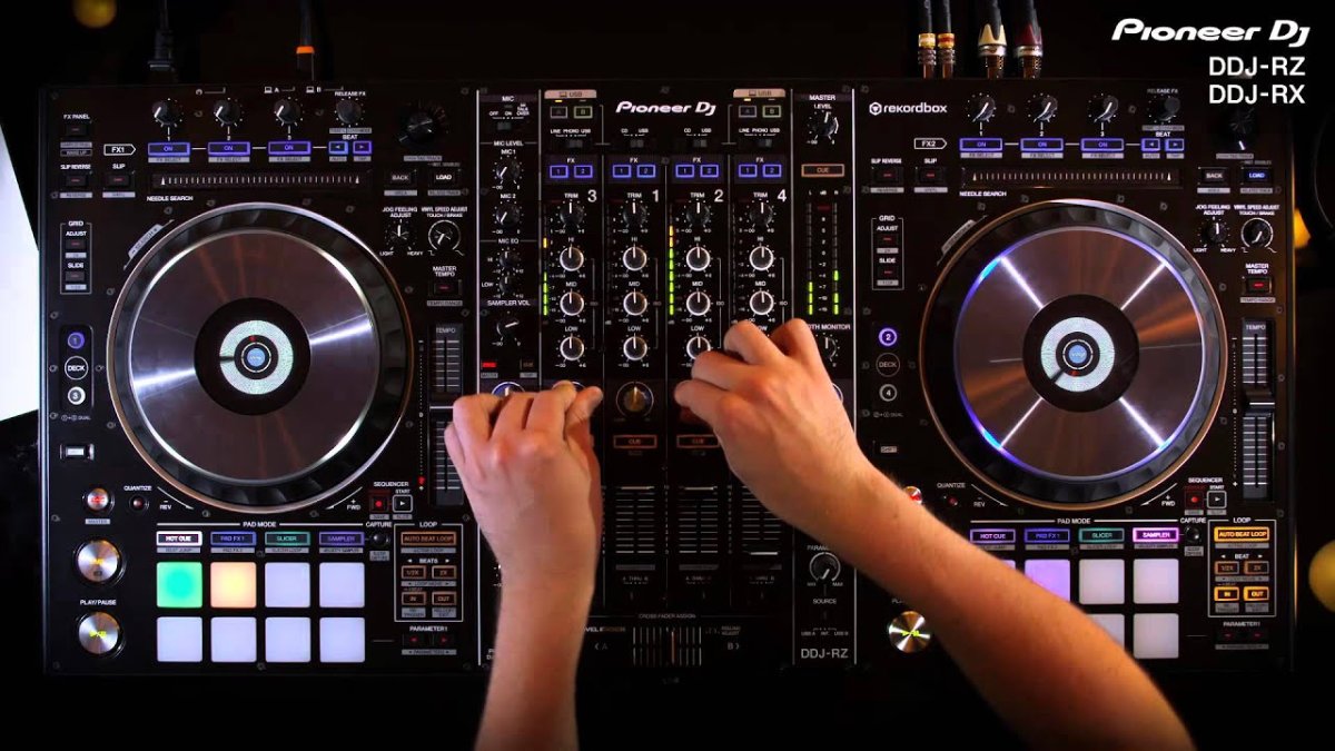 Pioneer DDJ-RZ