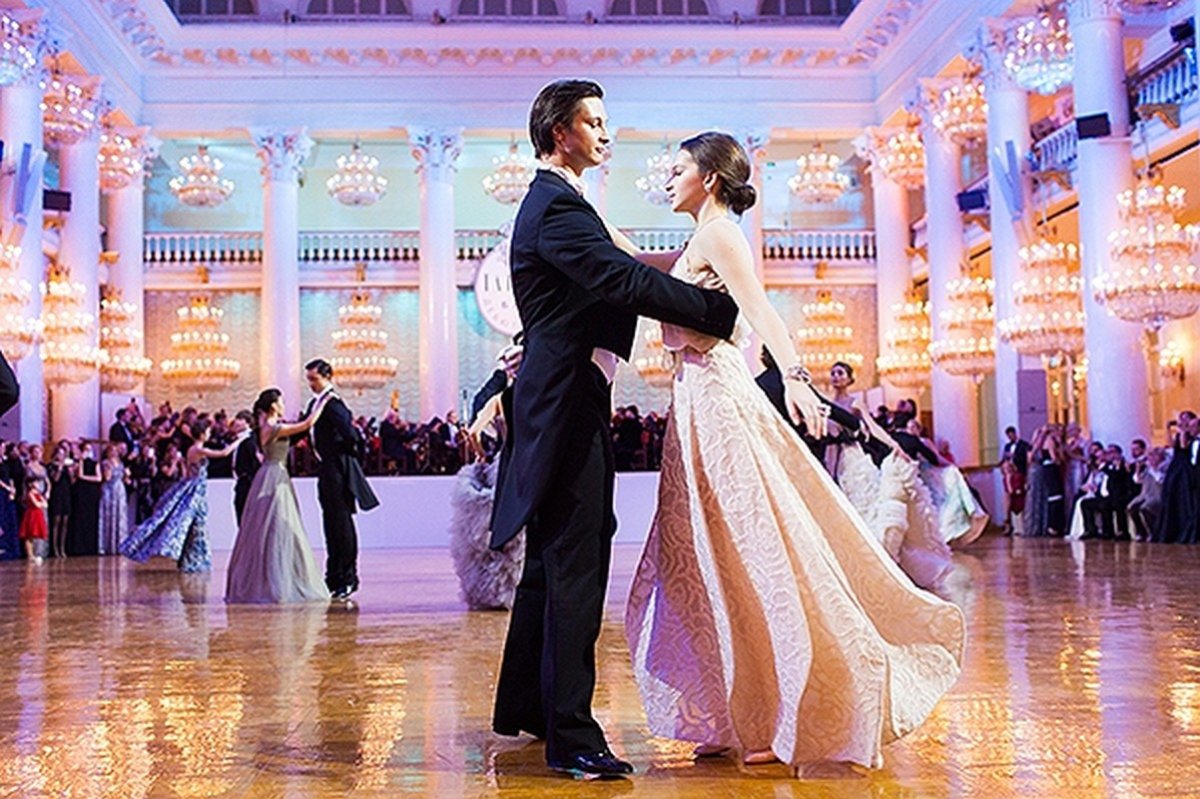 Дворцовый бал