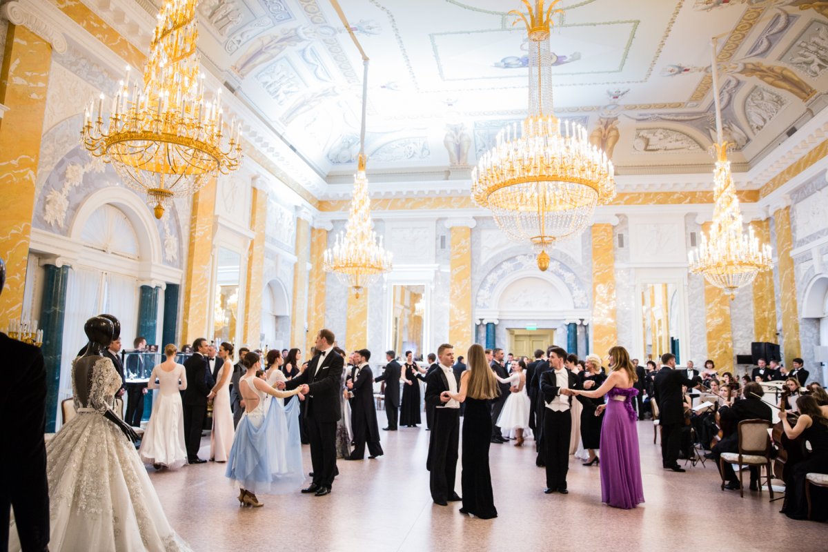 Бал в Гатчинском Дворце