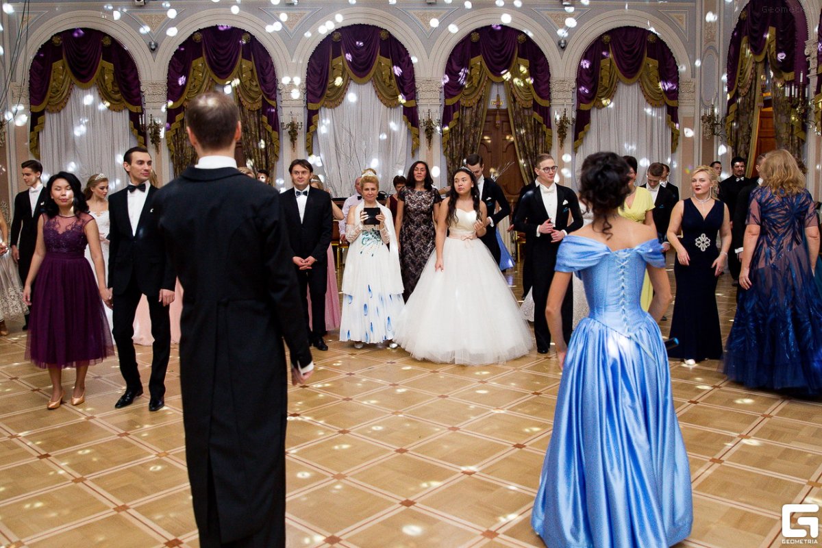 Школьный бал