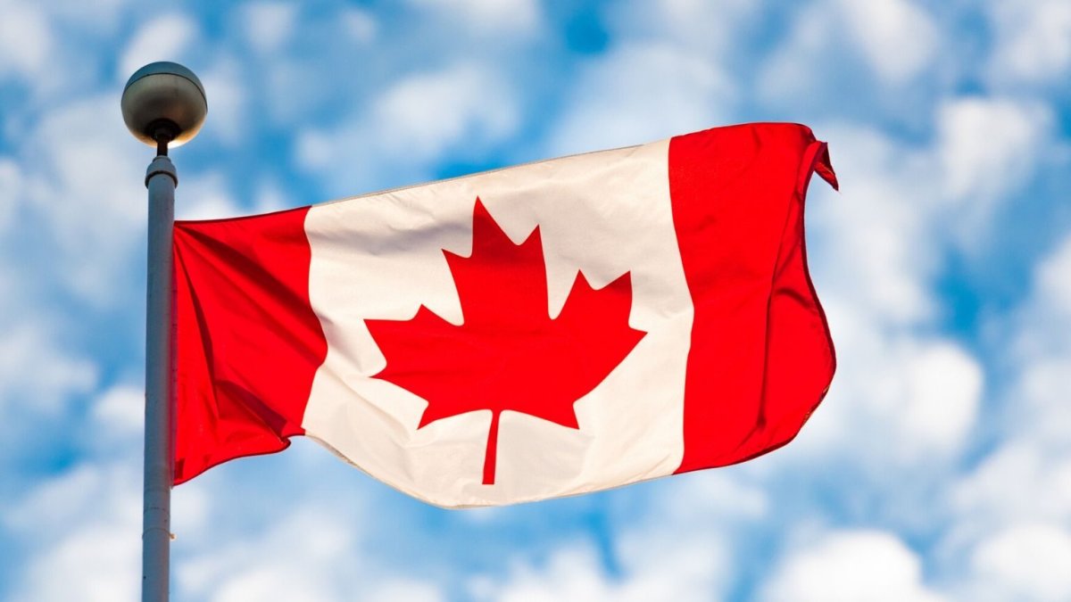 Канада получила независимость