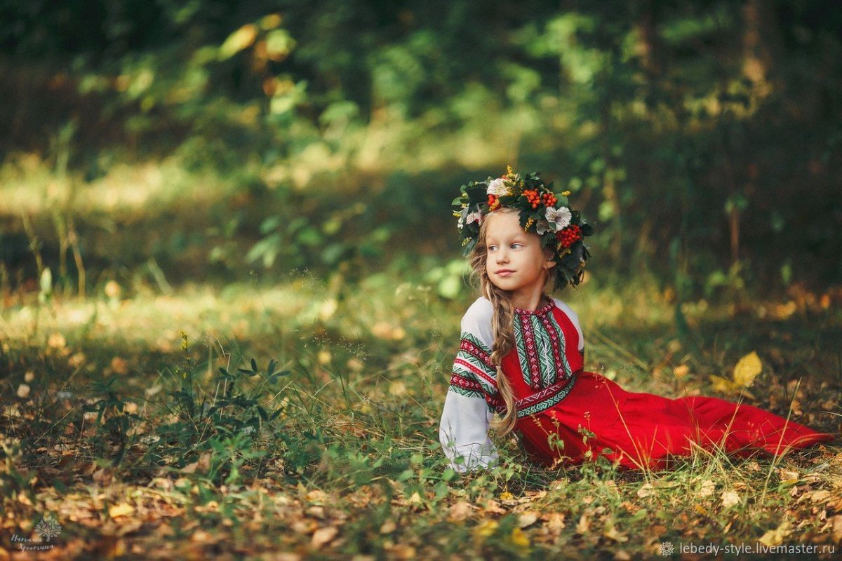 Дети в национальных костюмах