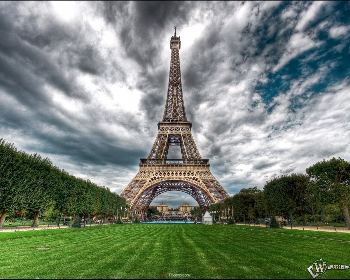 Эйфелева башня