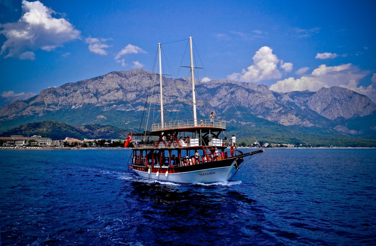 Средиземное море Турция Кемер