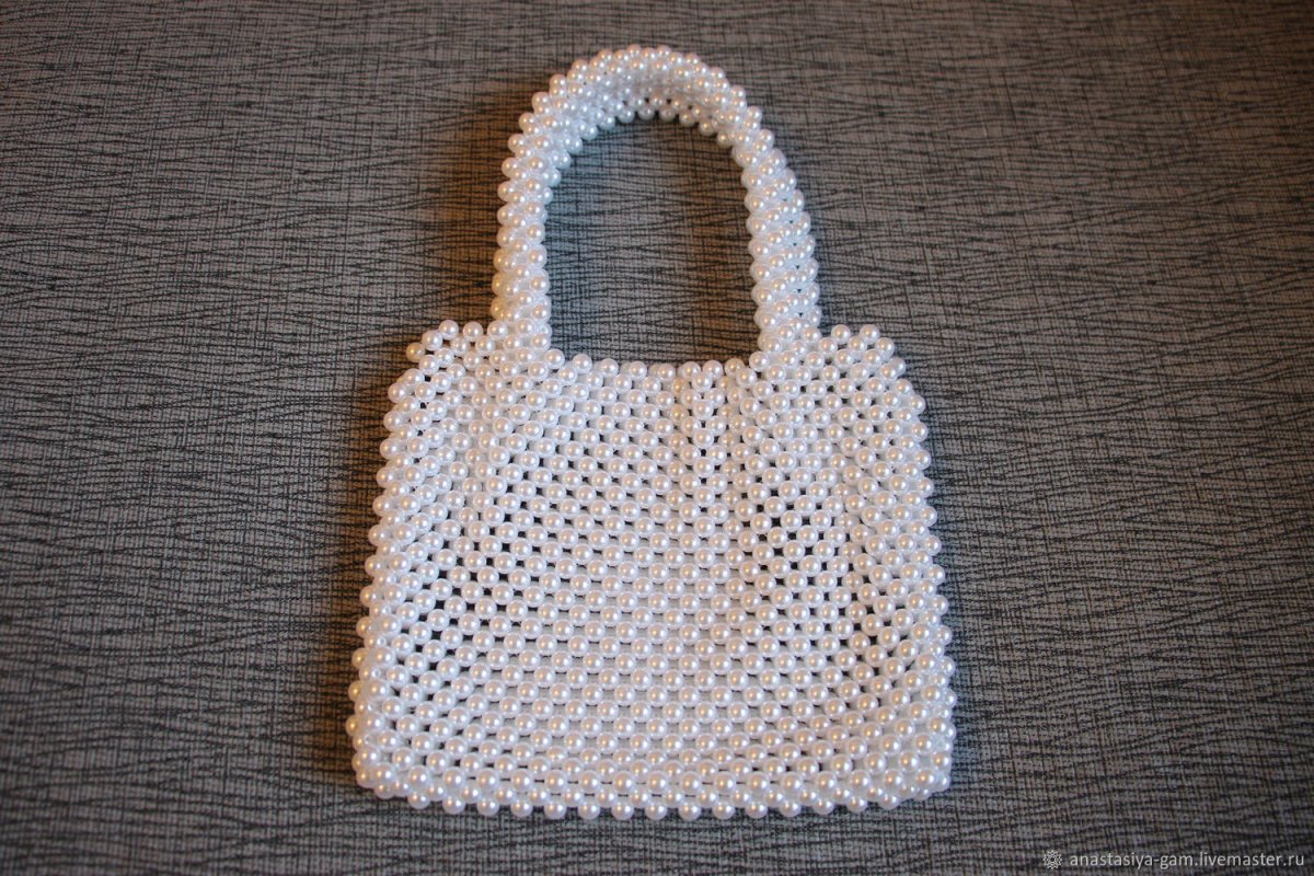 Сумка из бусинок
