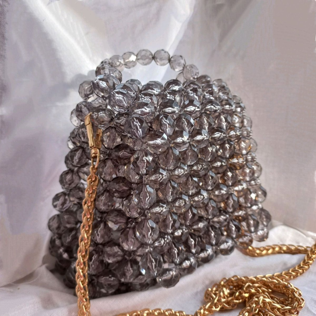 Сумка из крупных бусин