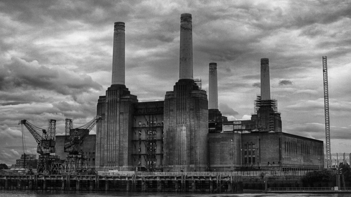 Промышленный город