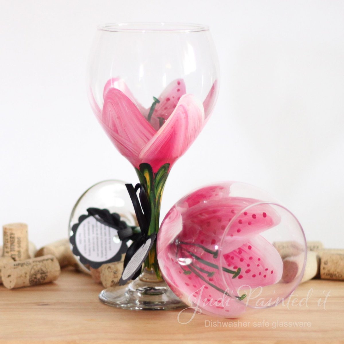 Бокал с цветами