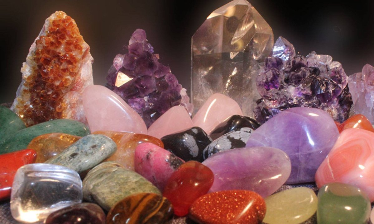 Уральские Самоцветы природные камни