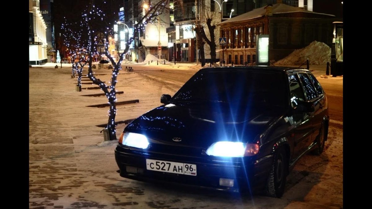 ВАЗ 2114 черная тонированная ночь