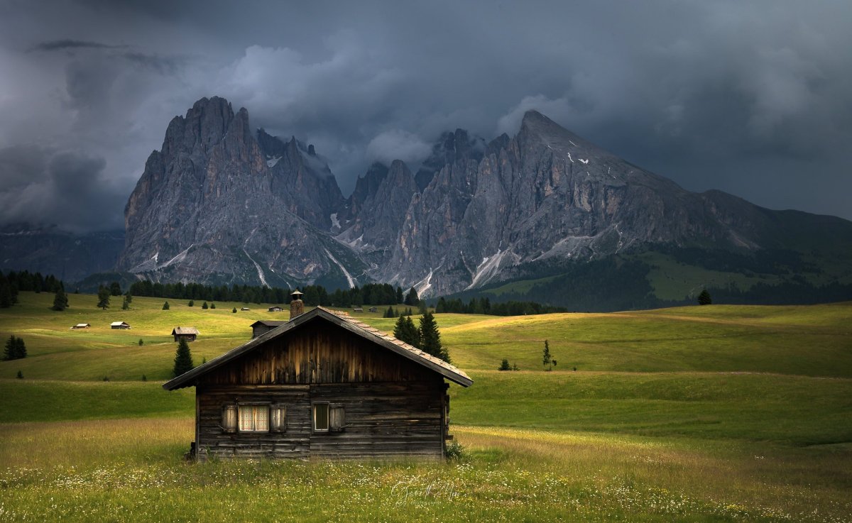 Пейзаж домик в горах