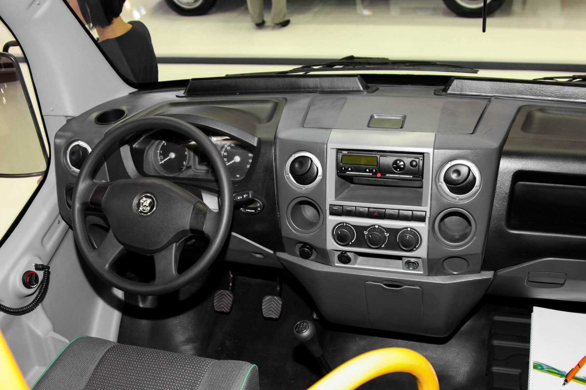 Газель Некст 4м черная