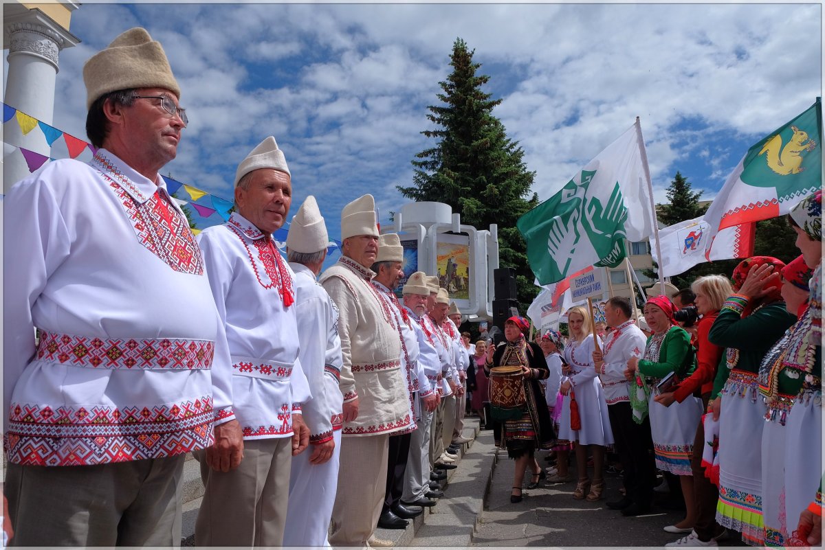 Марийский национальный костюм Мари Сернурский