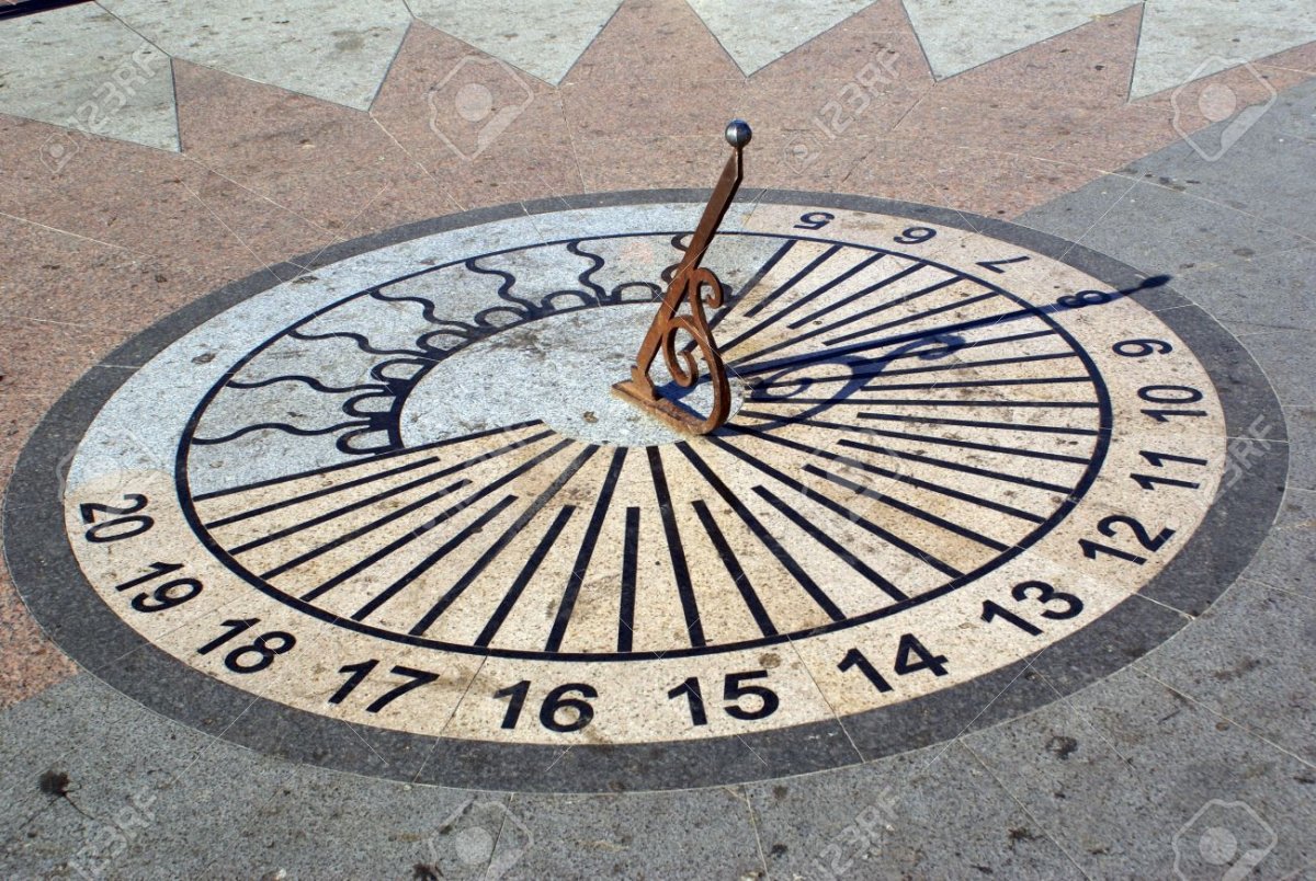 Цифры на солнечных часах