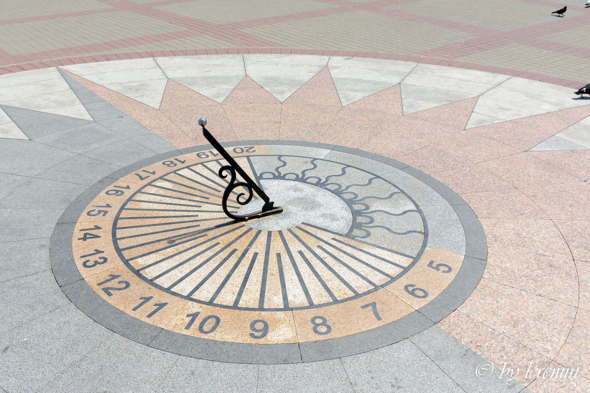 Солнечные часы тень