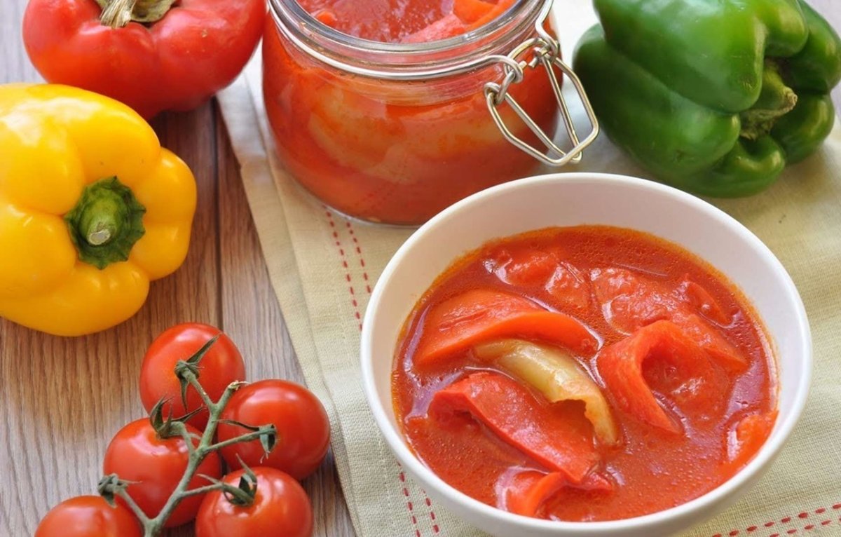 Лечо из перца с томатной пастой