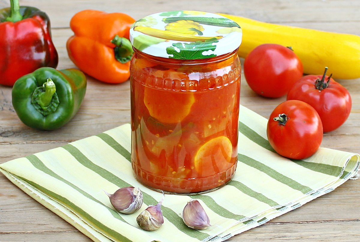 Лечо из кабачков и болгарского перца