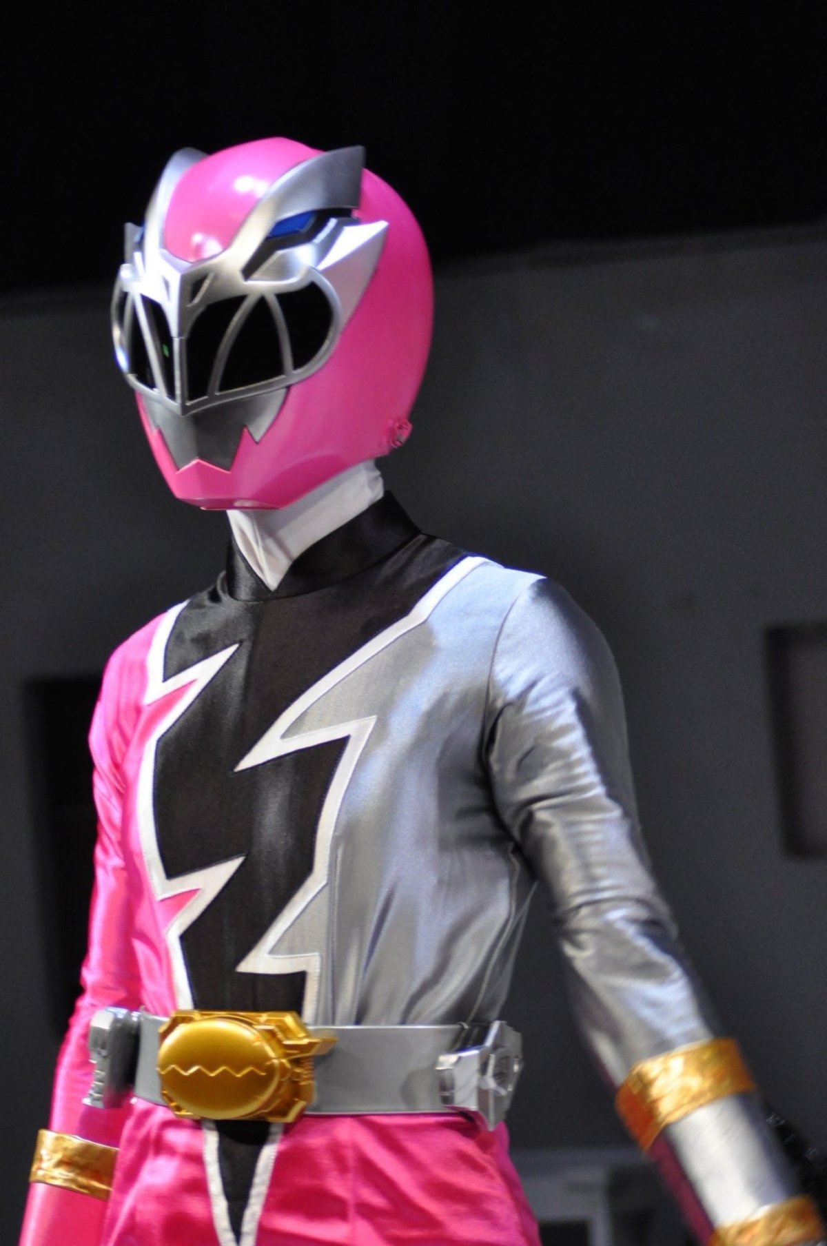 Могучие рейнджеры Звероморферы и Могучие рейнджеры Дино