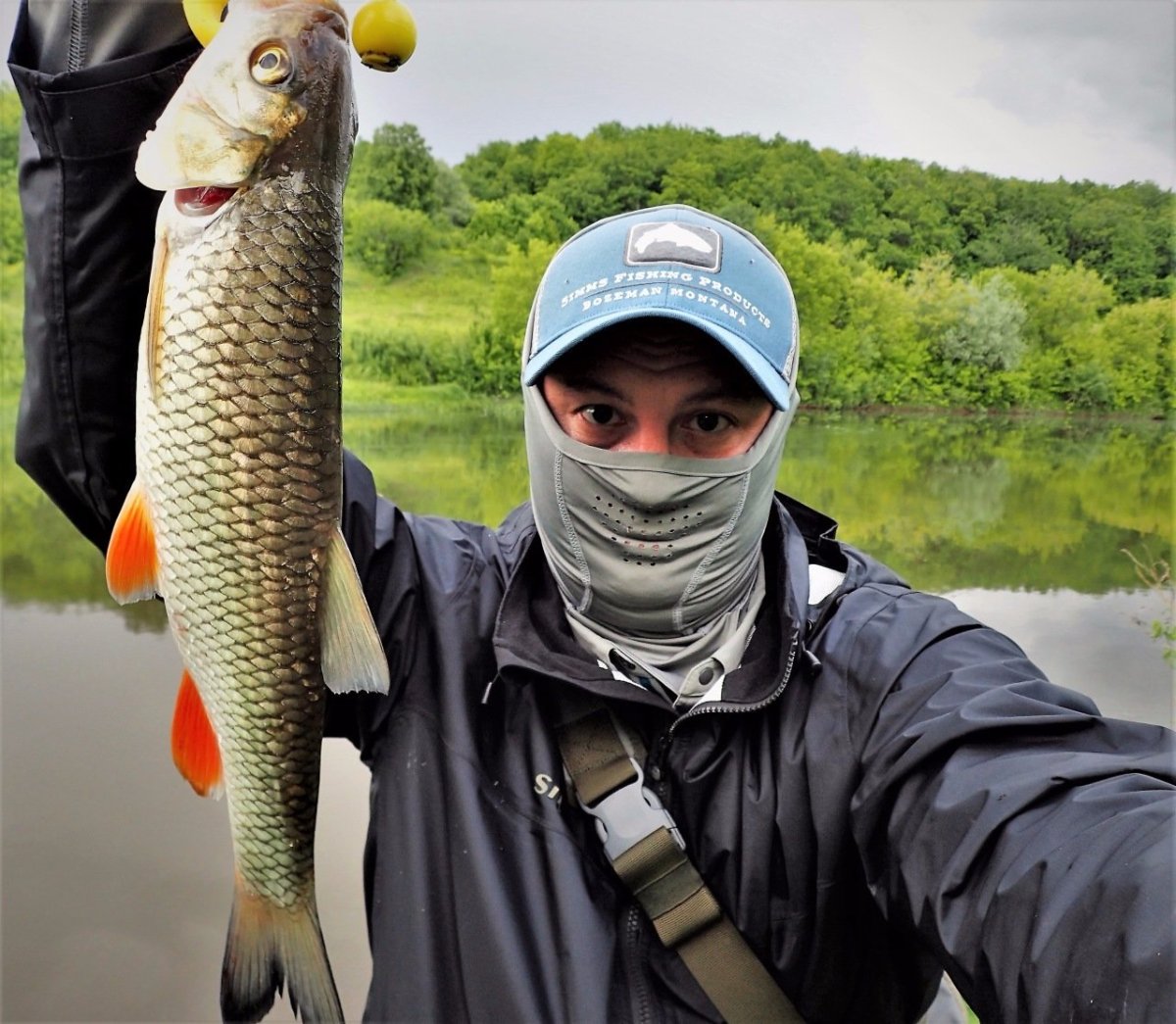 Рыбак с уловом