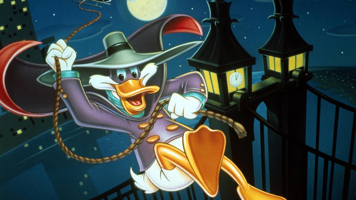 Вольт черный плащ