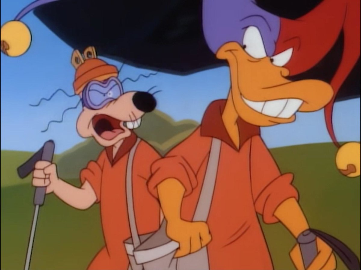 Мегавольт черный плащ кадры