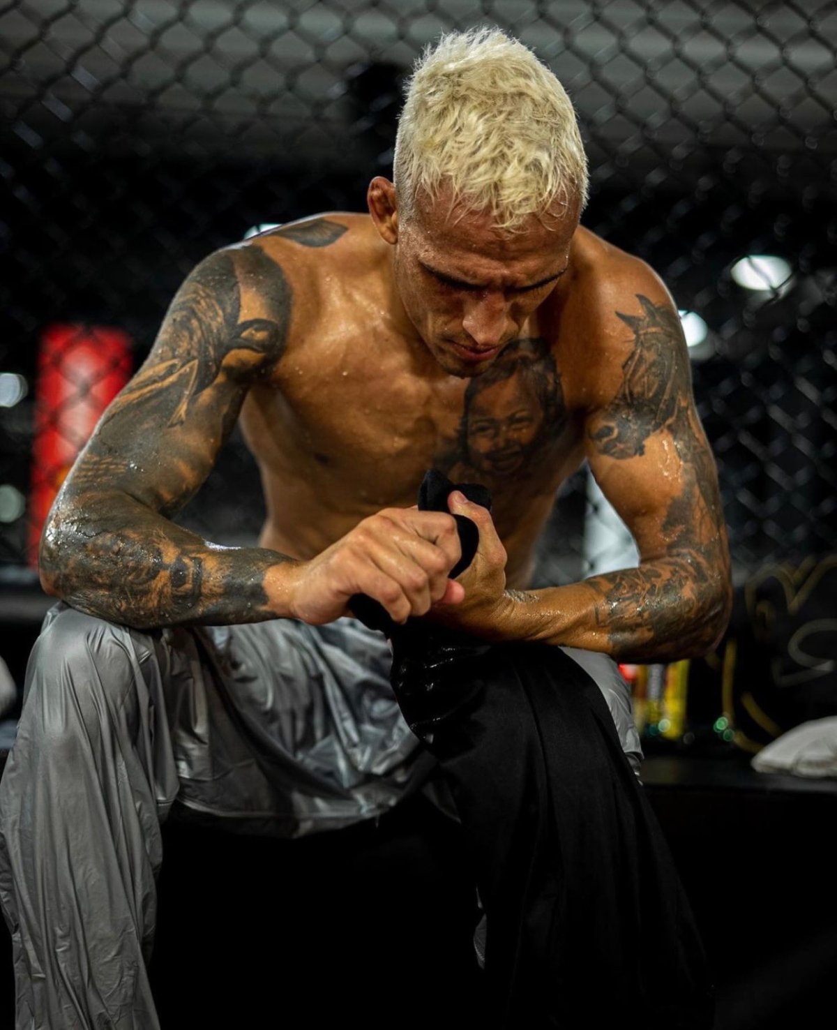 Шарлес Оливейра