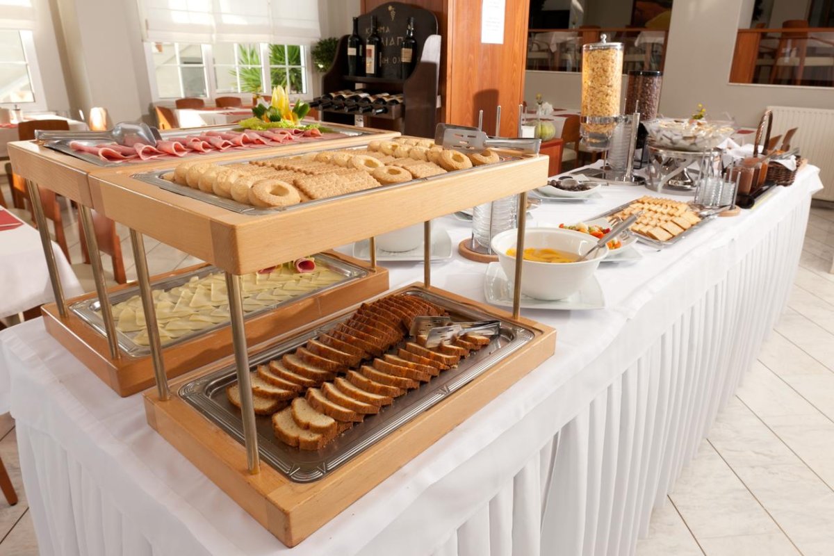 Выпечка на шведский стол