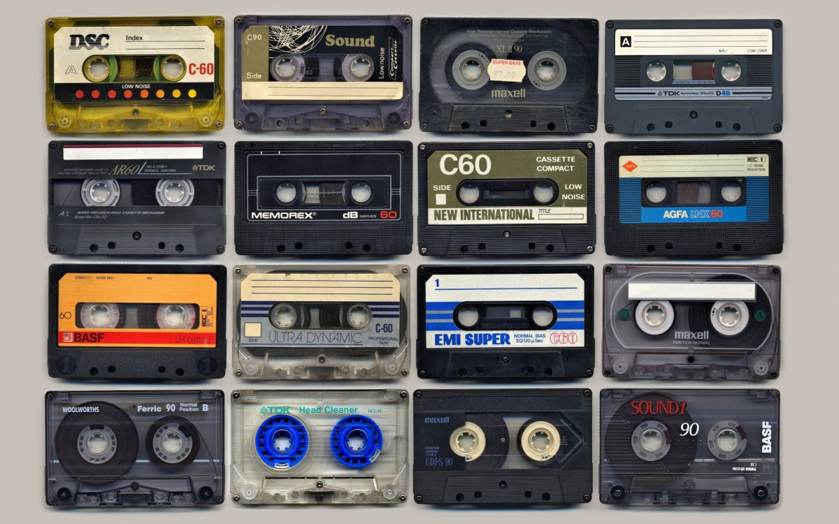Магнитофонные кассеты 90-х