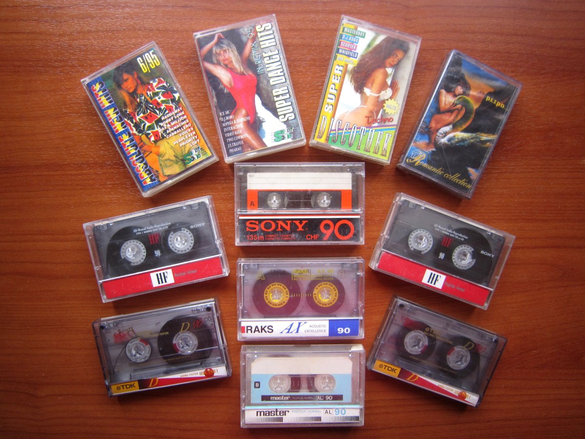 Кассета магнитофонная сони 90