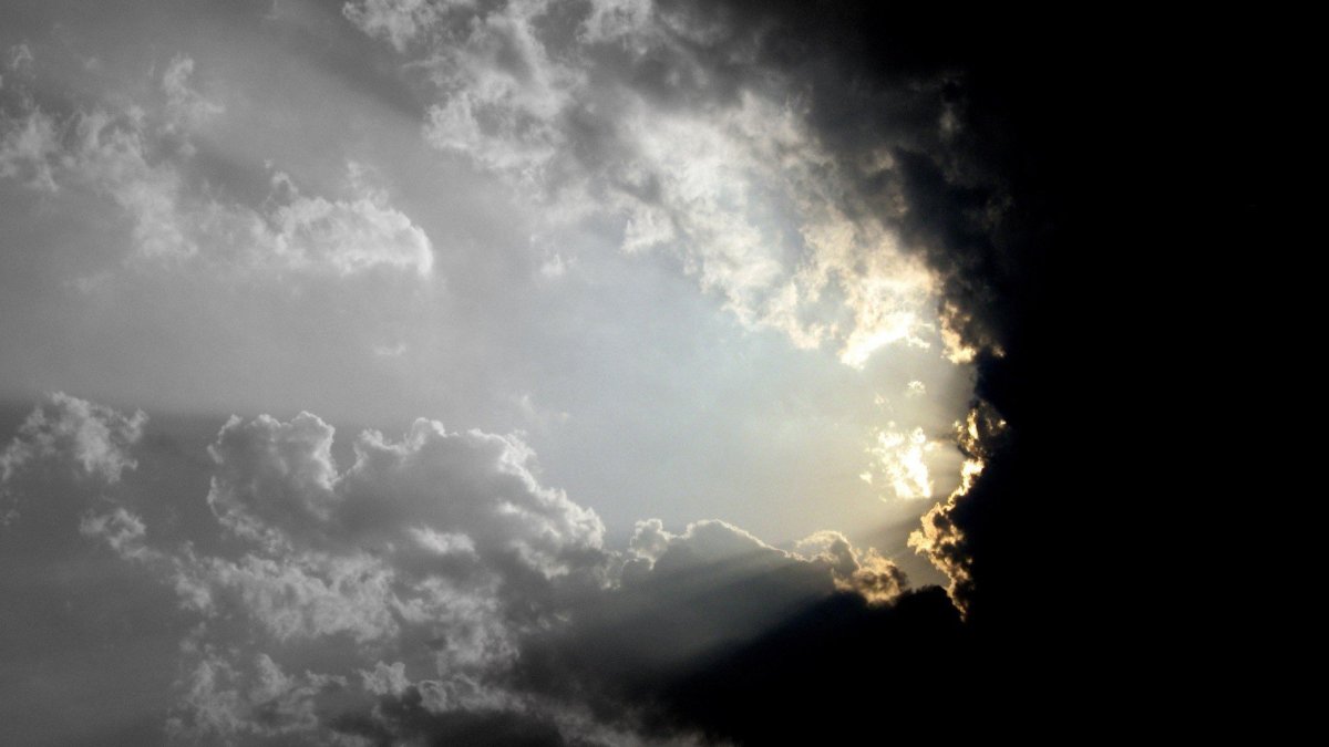 Свет и тьма небо