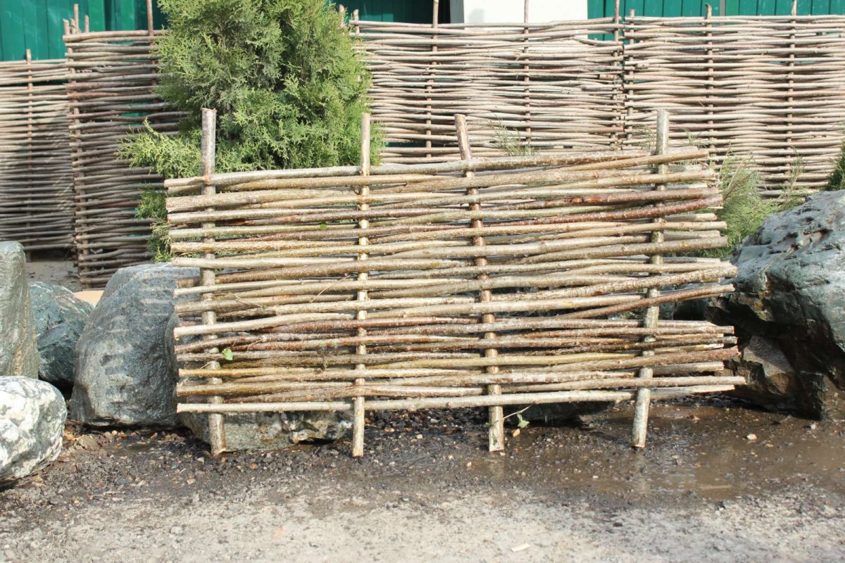 Забор плетень