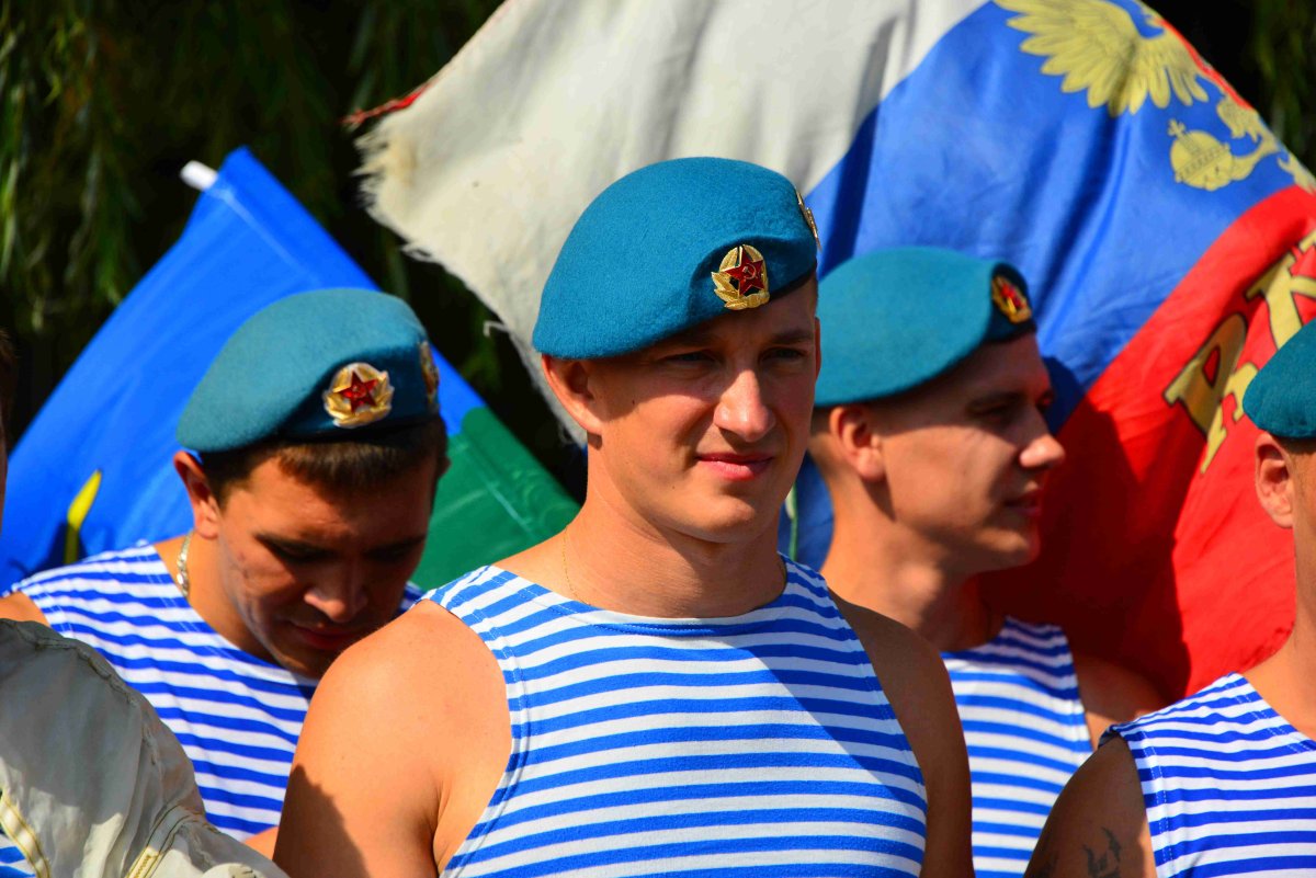 Десант ВДВ голубые береты