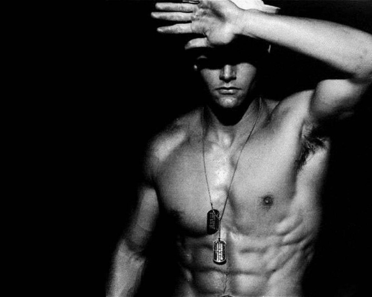 Белый мужское тело