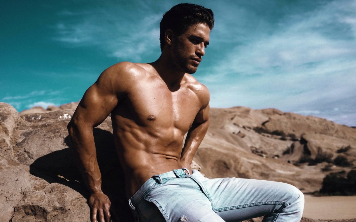 Джонни певец торс