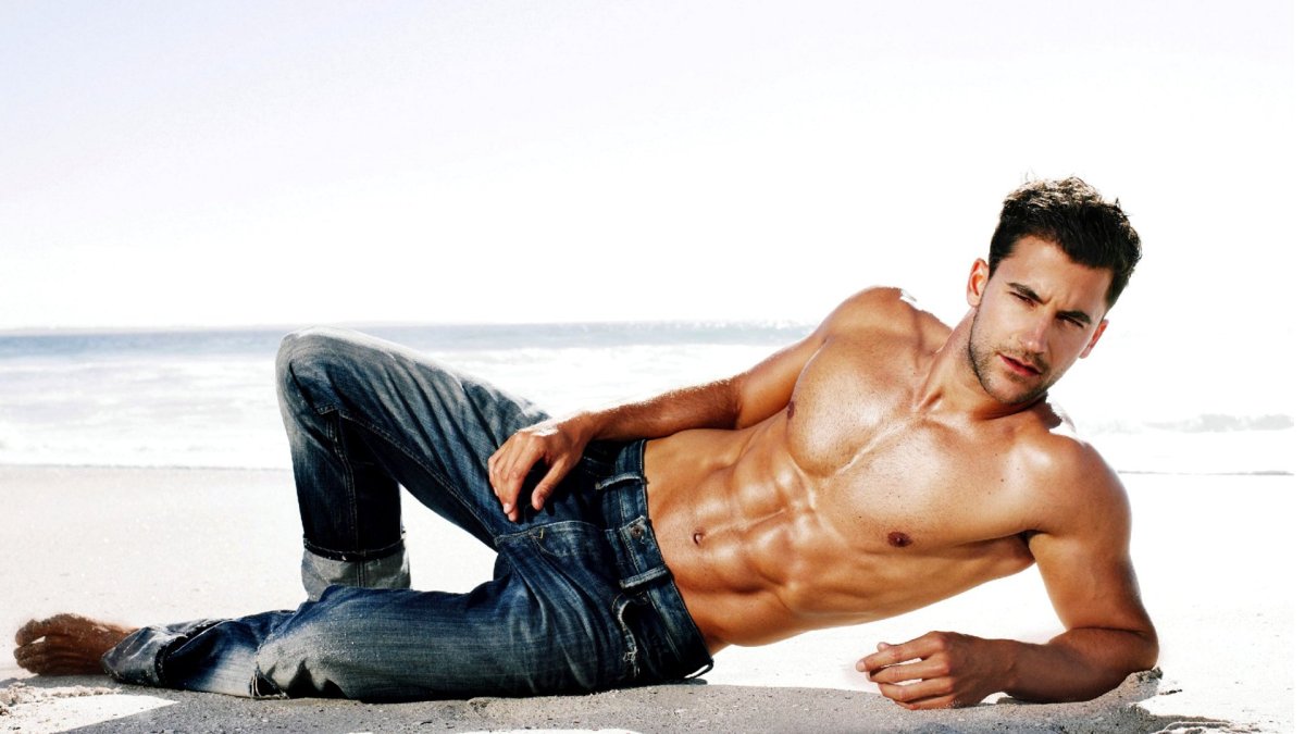 Николас Тсе торс