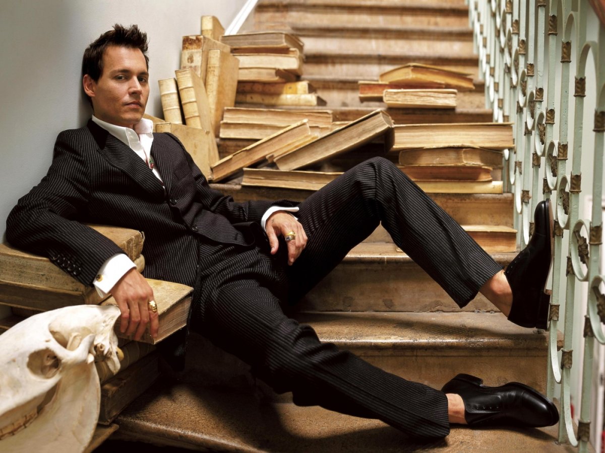 Johnny Depp Elegant