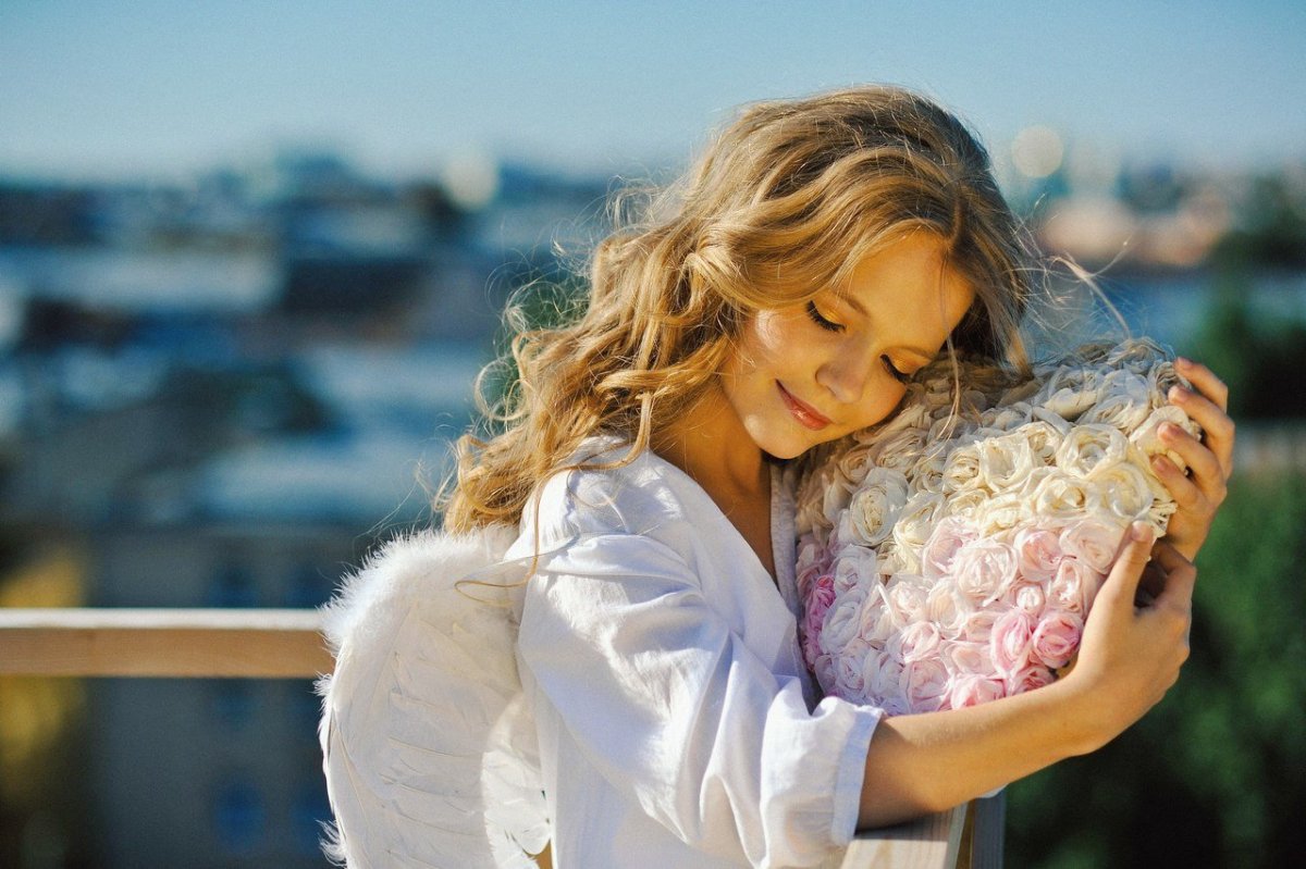 Девушка легкость