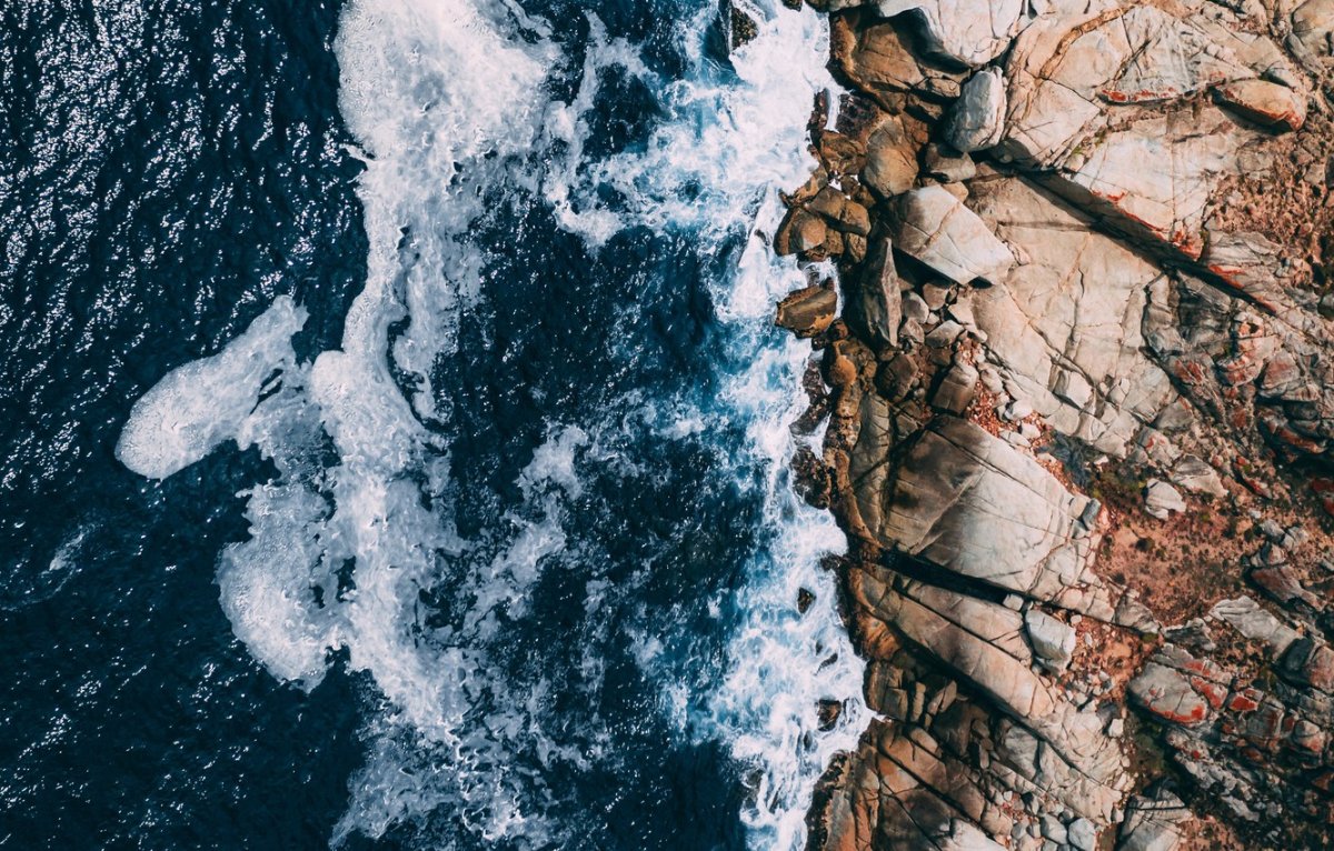 Скалы вид сверху