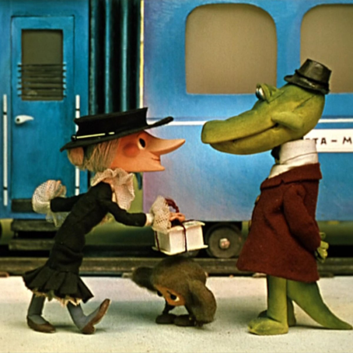 Чебурашка крокодил Гена старуха Шапокляк